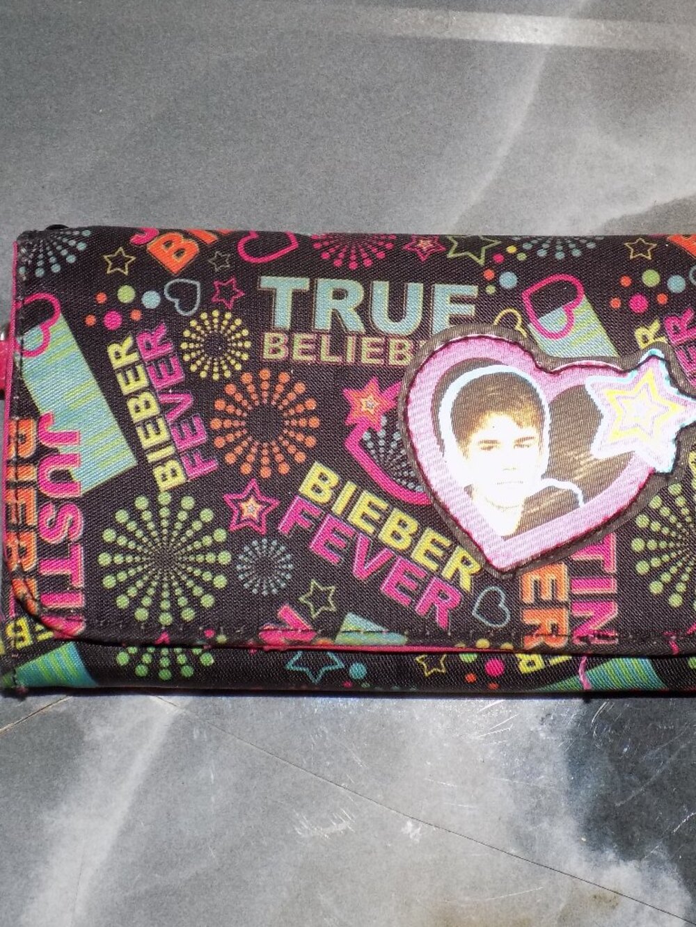 Vintage Justin Bieber Tri Fold Wallet